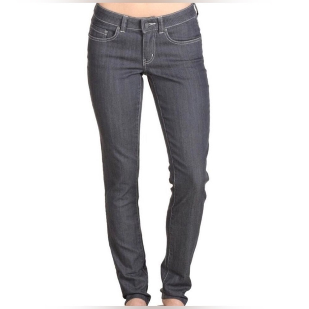 Women’s PrAna size 12/31 tall jeans -New without tags